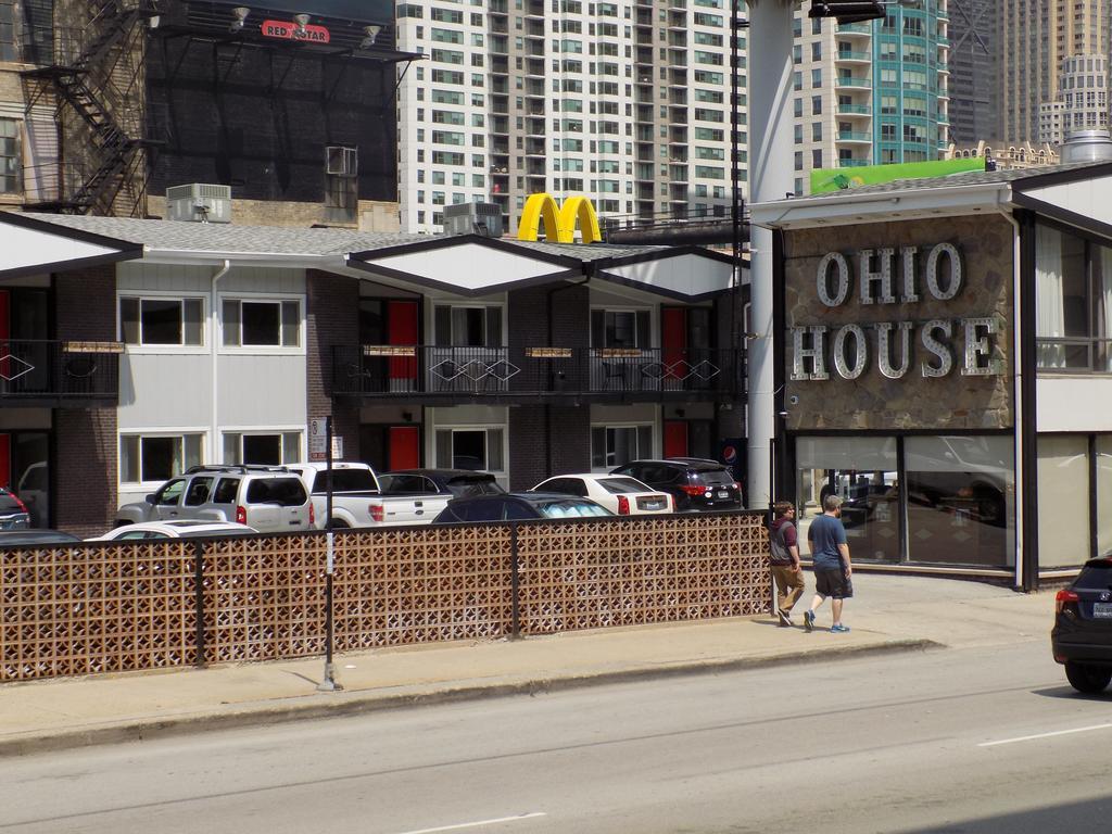 Ohio House Motel Chicago Exterior photo